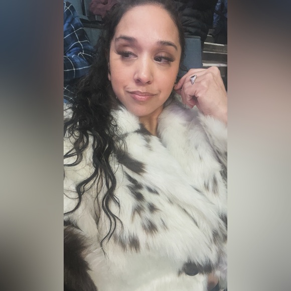 Windsor Cream and Brown Patterned faux fur Coat - Picture 5 of 7